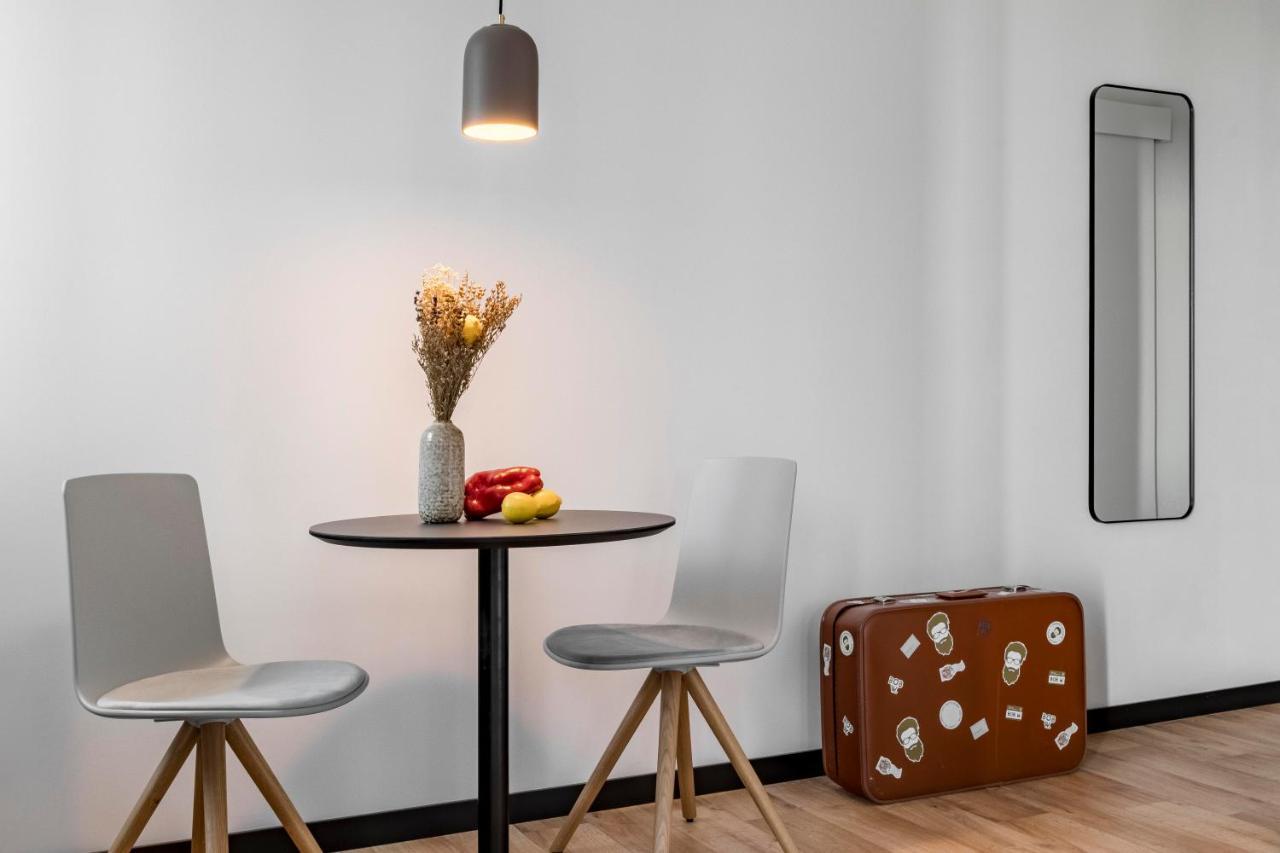 Bob W Arte Lejlighedshotel Madrid Eksteriør billede