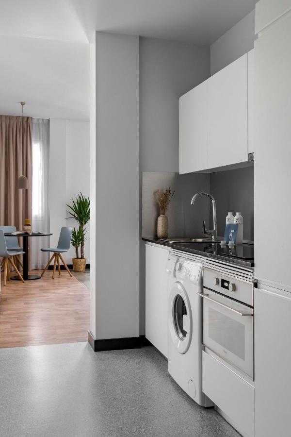 Bob W Arte Lejlighedshotel Madrid Eksteriør billede